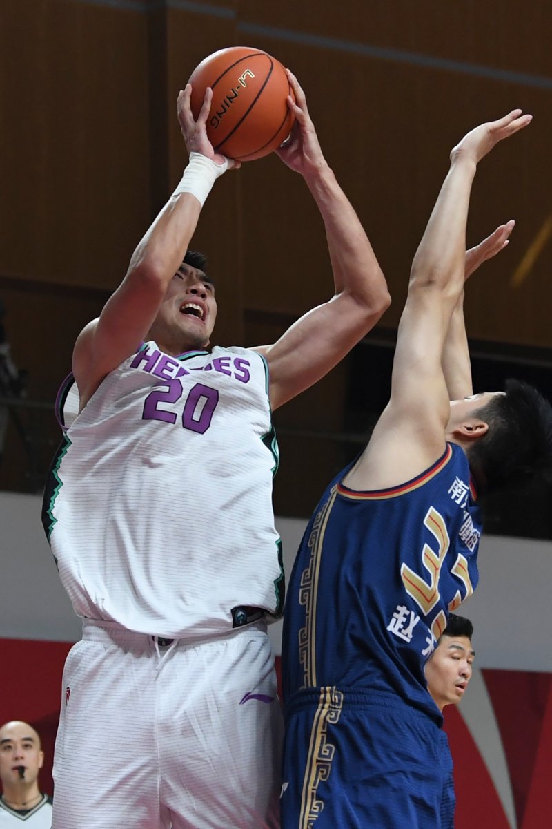 云南男篮再战落败，面对困境仍然百折不挠的简单介绍