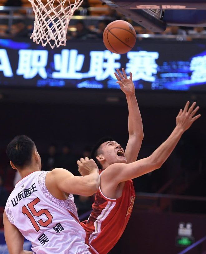 云南男篮再战落败，面对困境仍然百折不挠的简单介绍